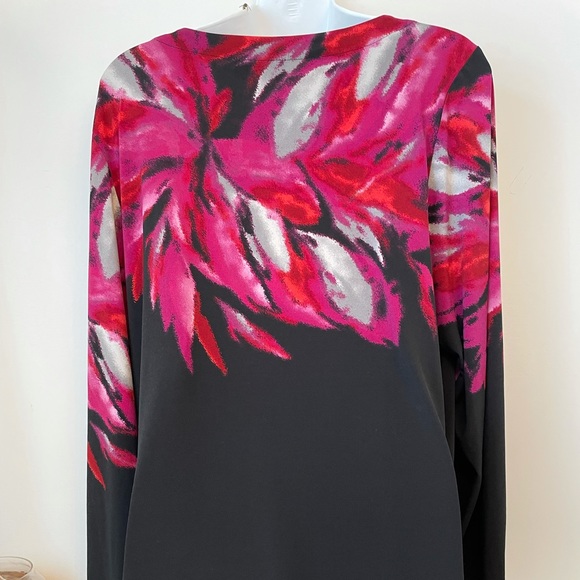 Dana Buchman blouse - Picture 2 of 7